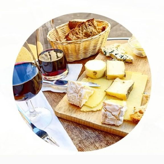 gastronomia-francesa-quejos-vinhos